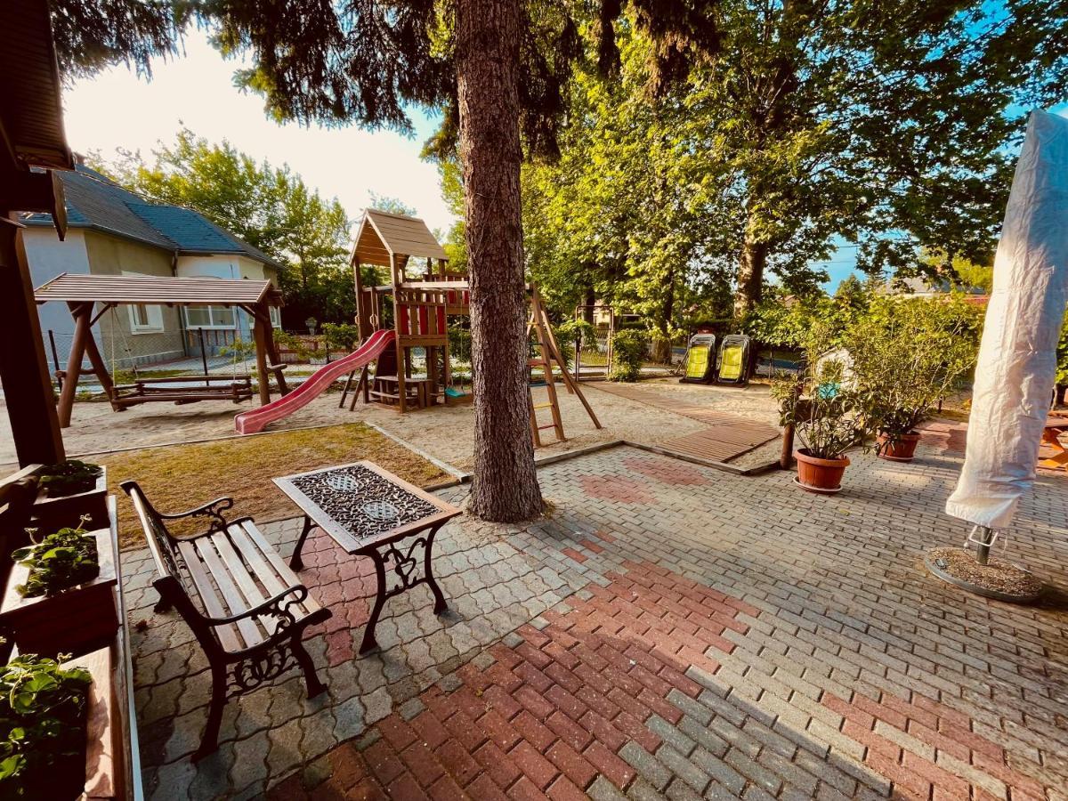 Sommer Panzió Balatonföldvár Exterior foto