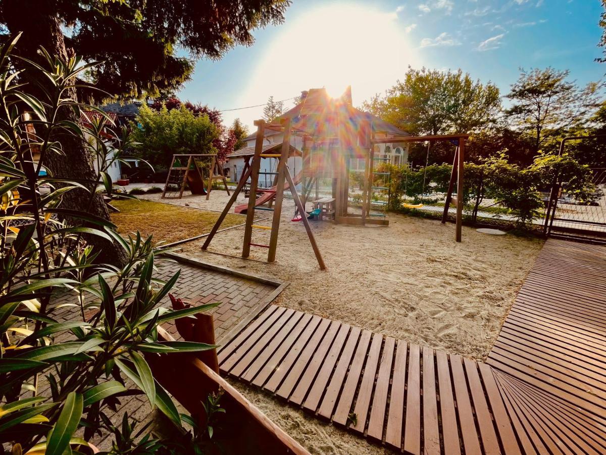 Sommer Panzió Balatonföldvár Exterior foto