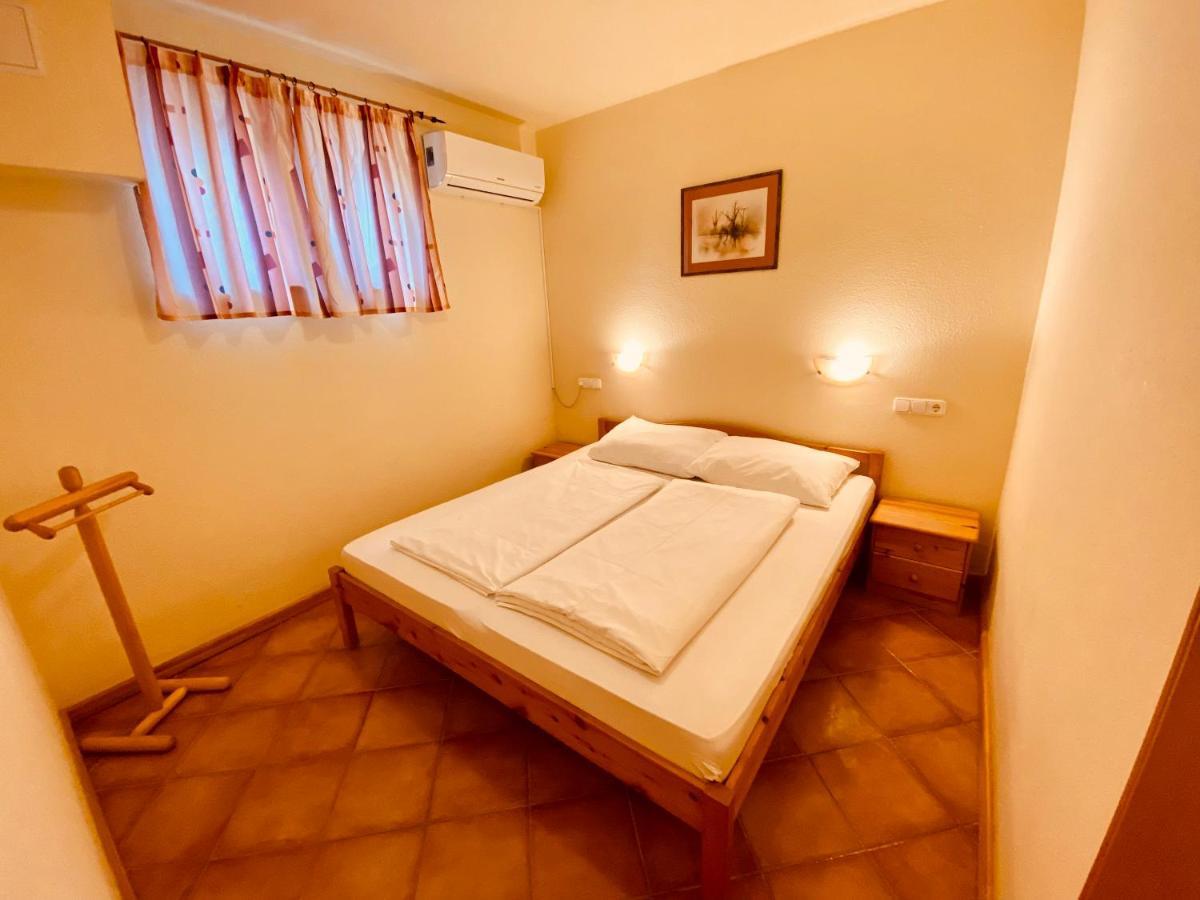 Sommer Panzió Balatonföldvár Exterior foto